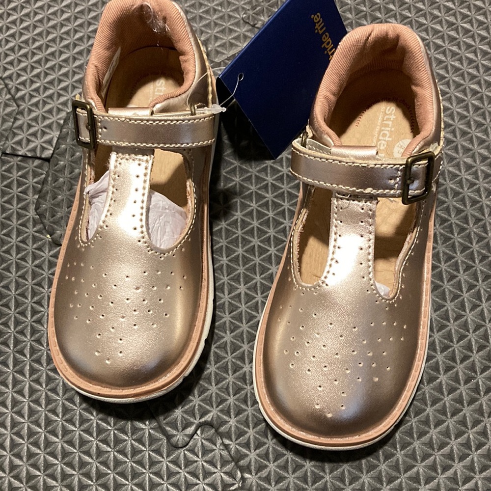 Stride rite “Nell” shoe